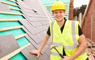 find trusted Strathmiglo roofers in Fife