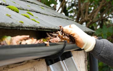 gutter cleaning Strathmiglo, Fife